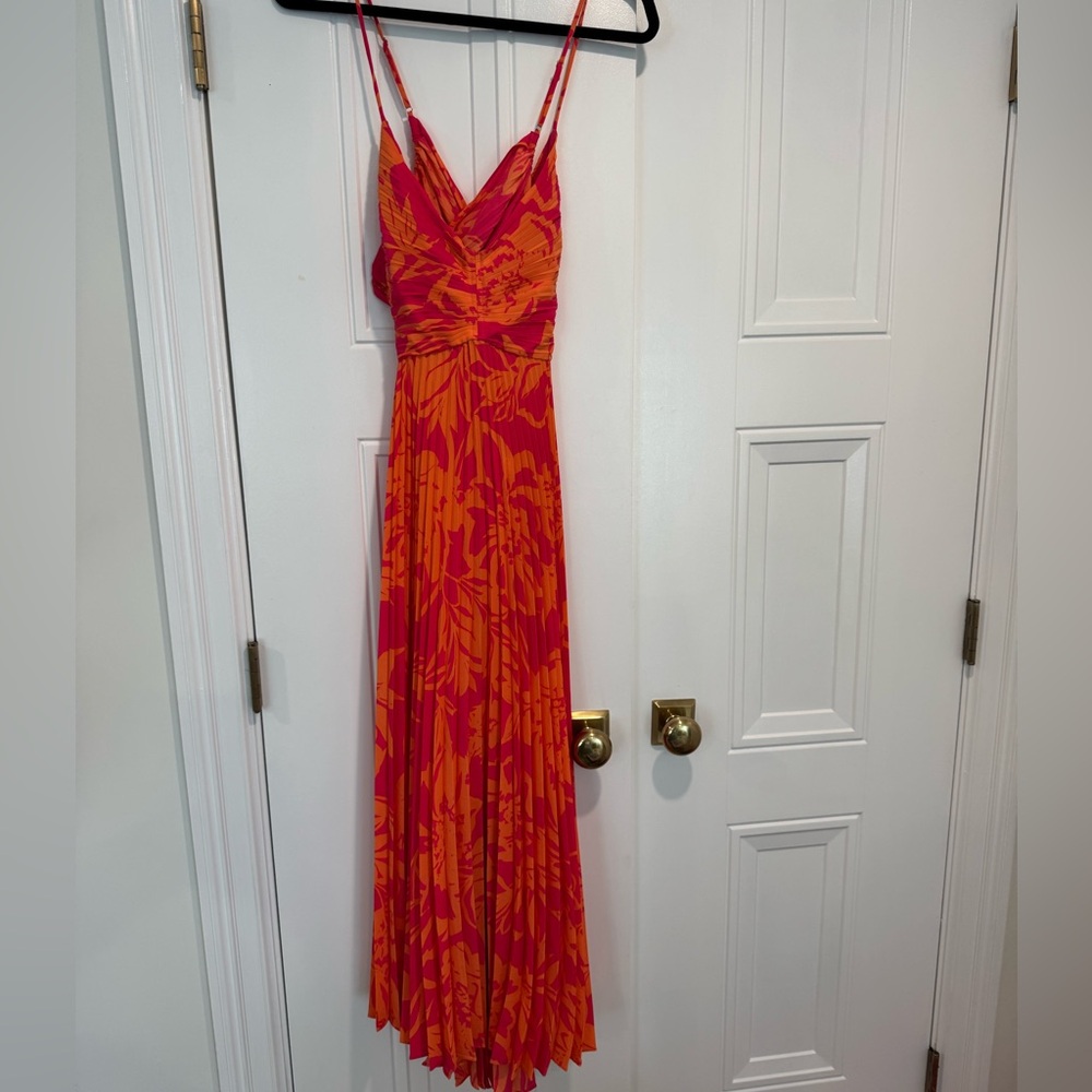 ASTR the Label Floral Print Pleated Maxi Dress | Orange Pink | Size M | NWT